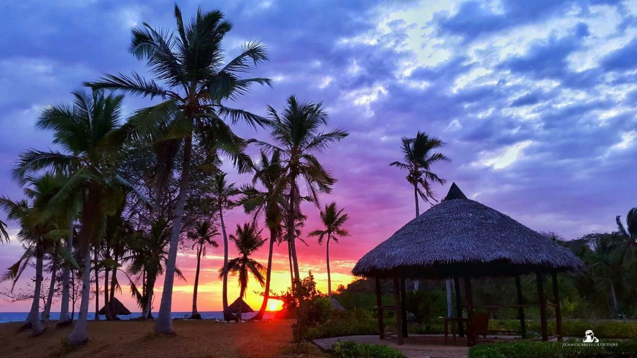 Hotel Océan Beach Sakatia Nosy-Be Exterior foto